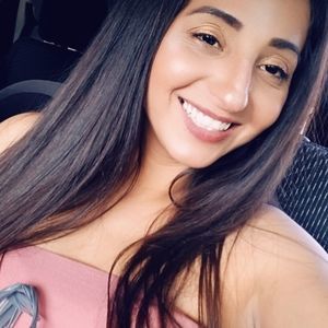 Meet your Posher, Kenia